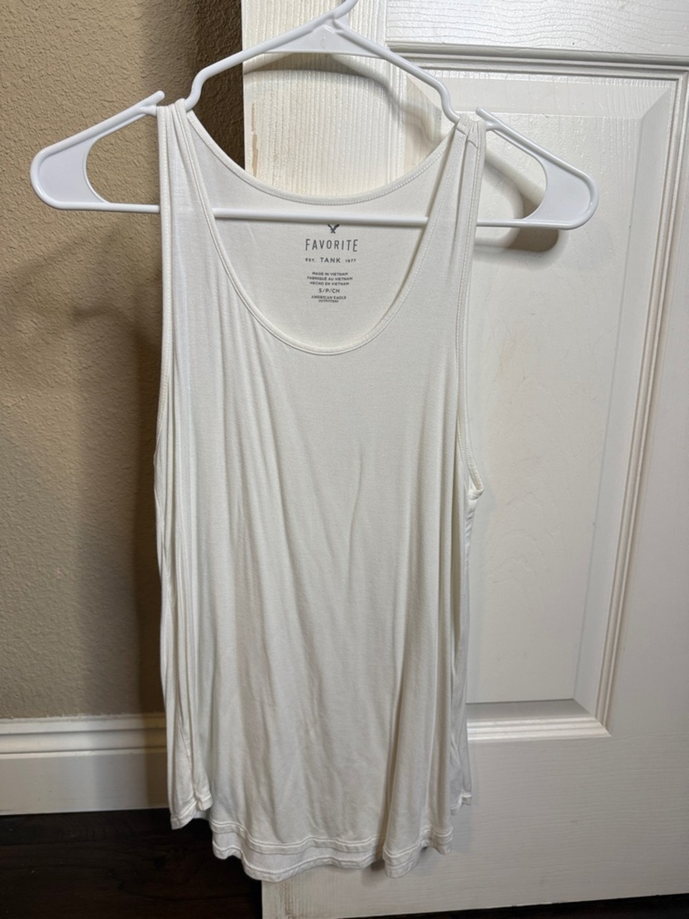 American Eagle Outfitters White Scoop-Back Tank